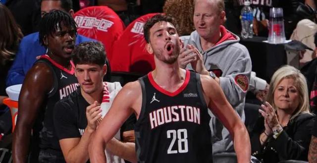 开云全站app下载-血脉压制？火箭青年军不信！休斯顿缔造77秒奇迹